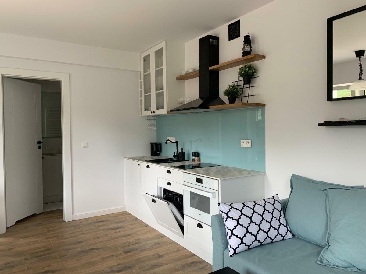 Hilltom By The Sea Apartment Рови Екстериор снимка
